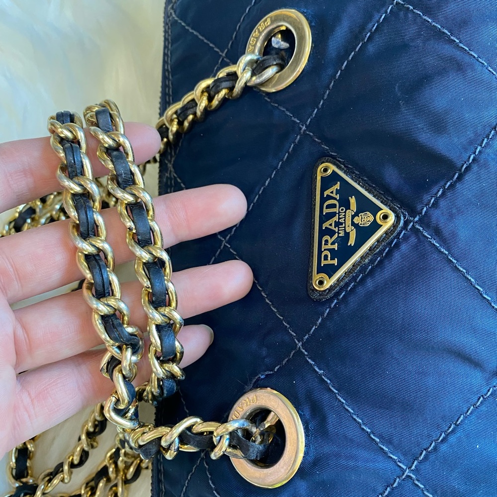 Authentic vintage Prada dark blue nylon tessuto impuntu shoulder bag with chain - Picture 2 of 9